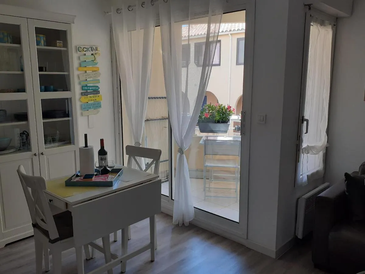 Appartement Les Jardins du Port de Bandol 0*,  France